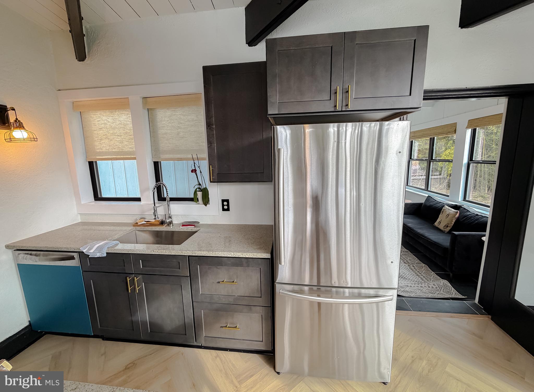 DRUM POINT - Residential