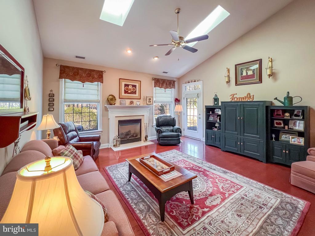 REGENCY AT NORTHAM - Residential