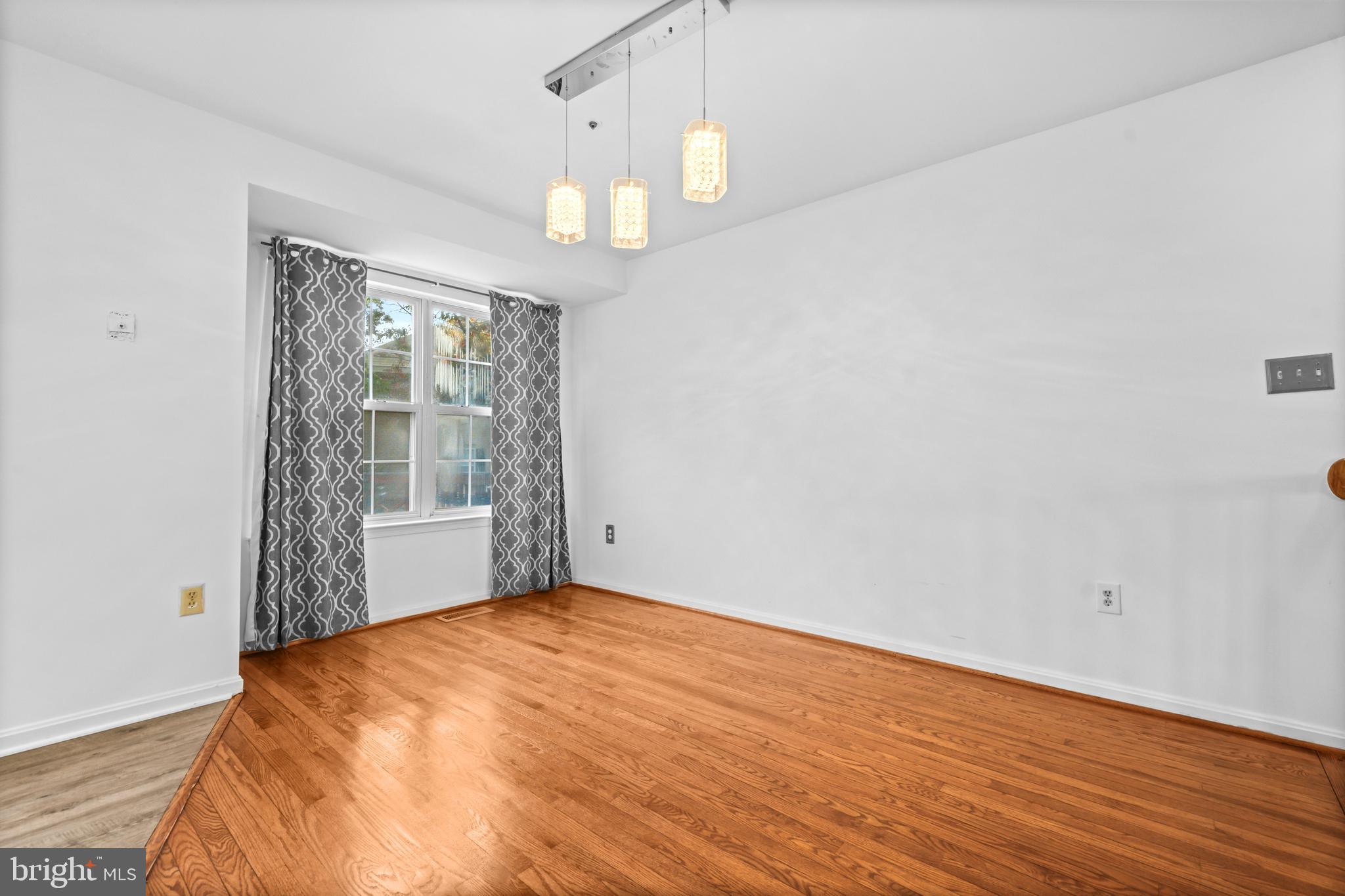 BOWIE NEW TOWN CENTER - Residential