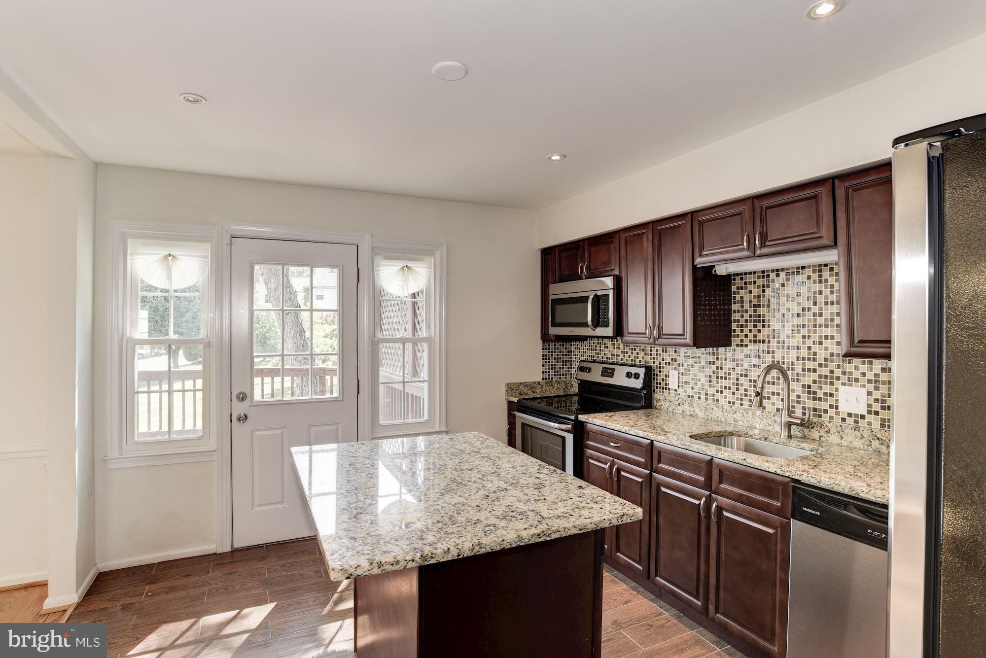 RIVERVIEW OVERLOOK - Residential