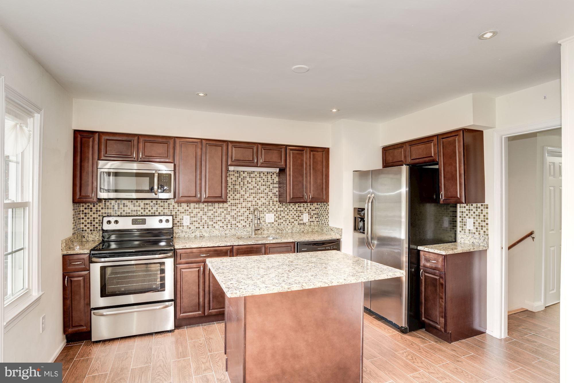 RIVERVIEW OVERLOOK - Residential