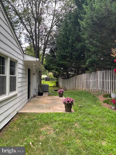 7219 WICKFORD DRIVE