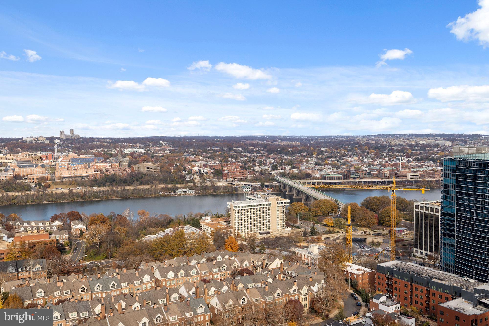 ROSSLYN - Residential