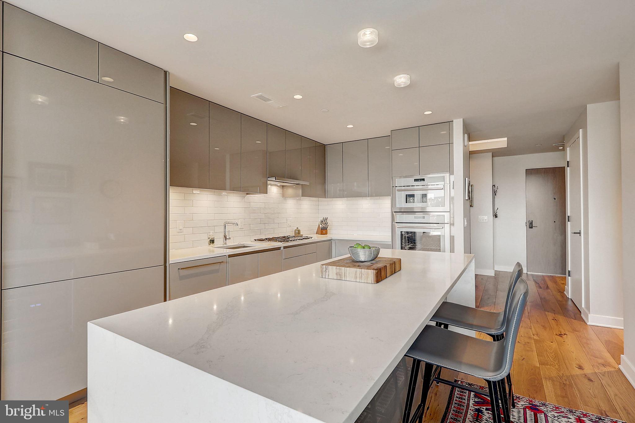 ROSSLYN - Residential