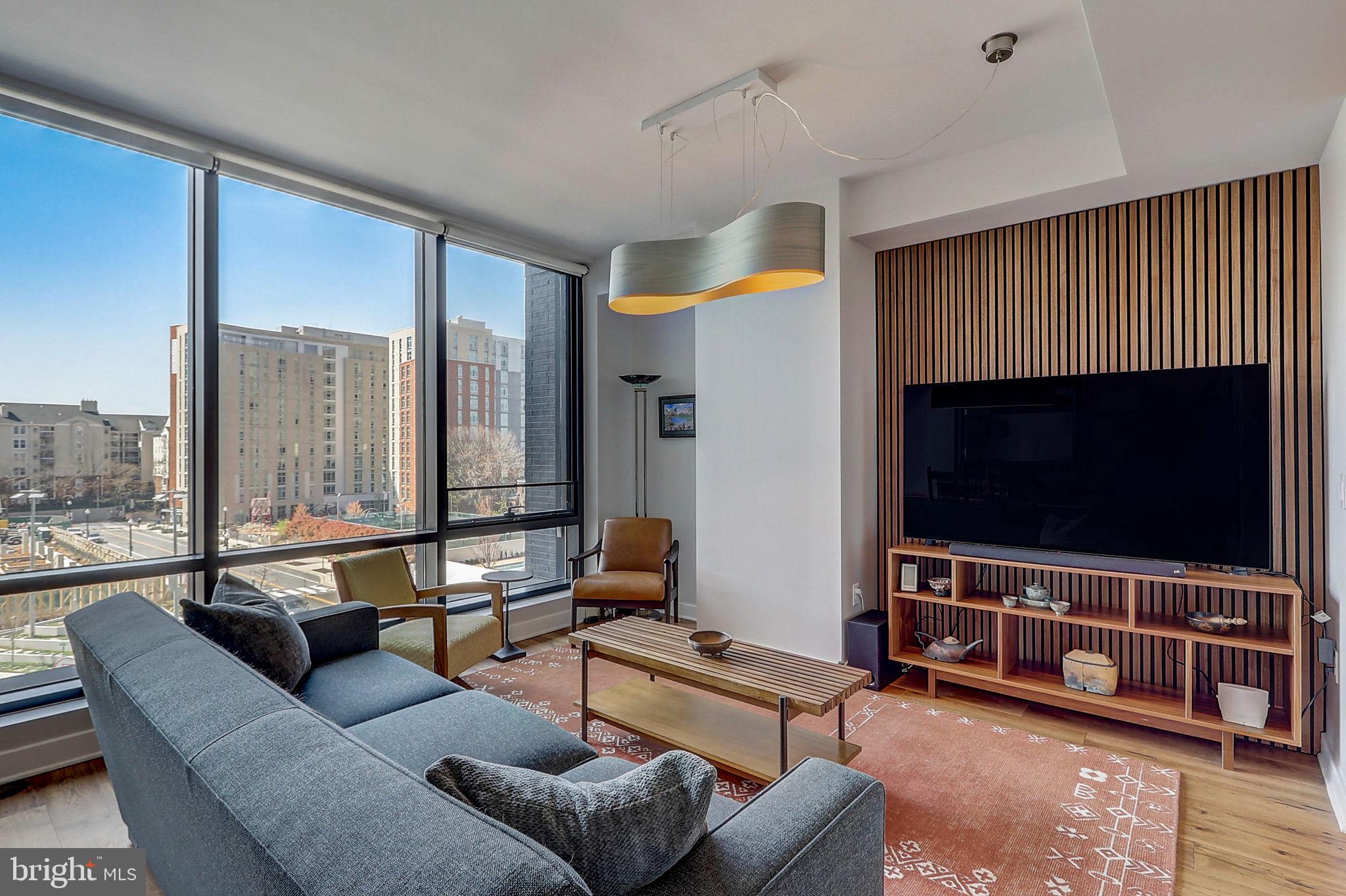 ROSSLYN - Residential