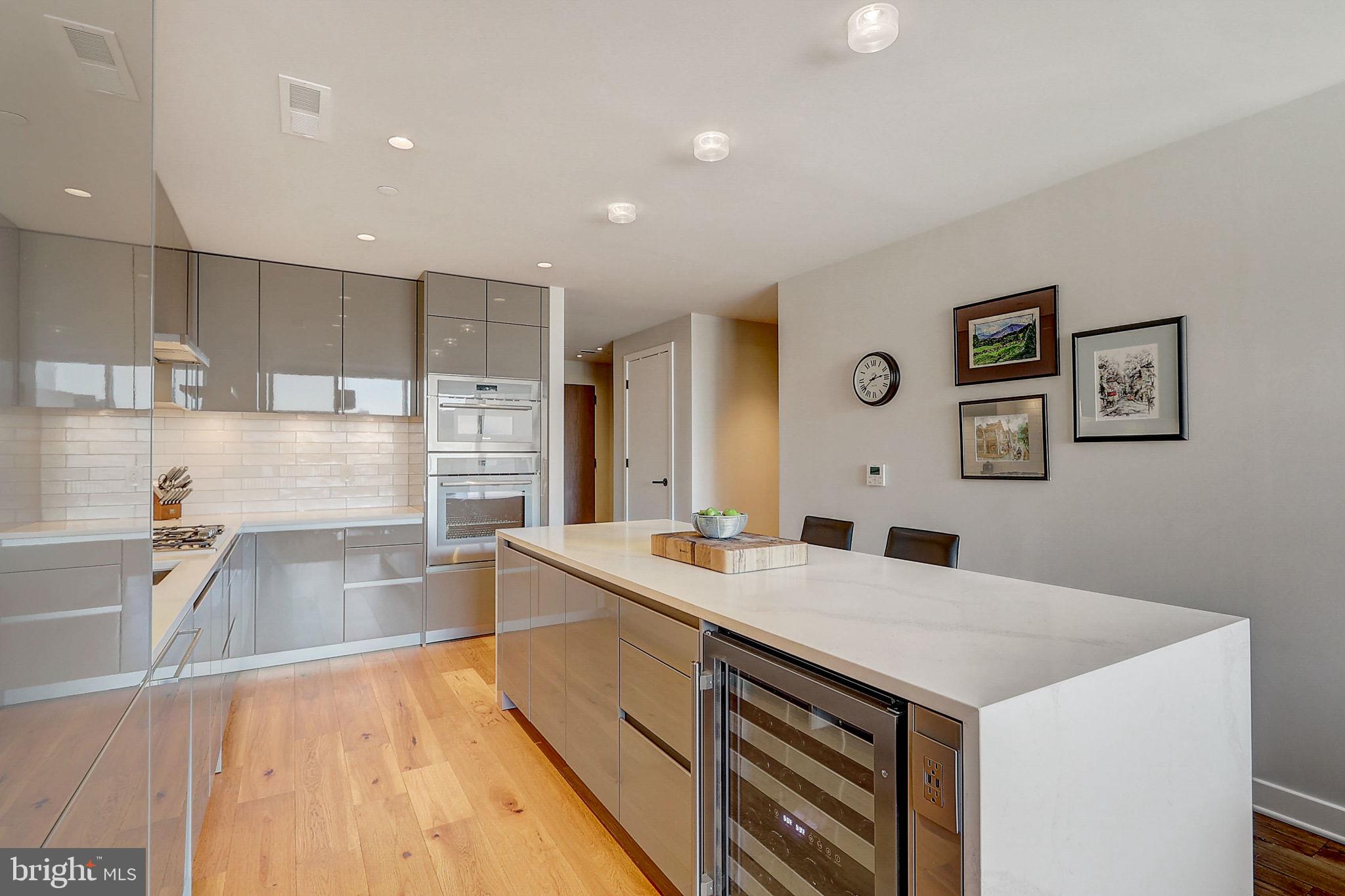 ROSSLYN - Residential