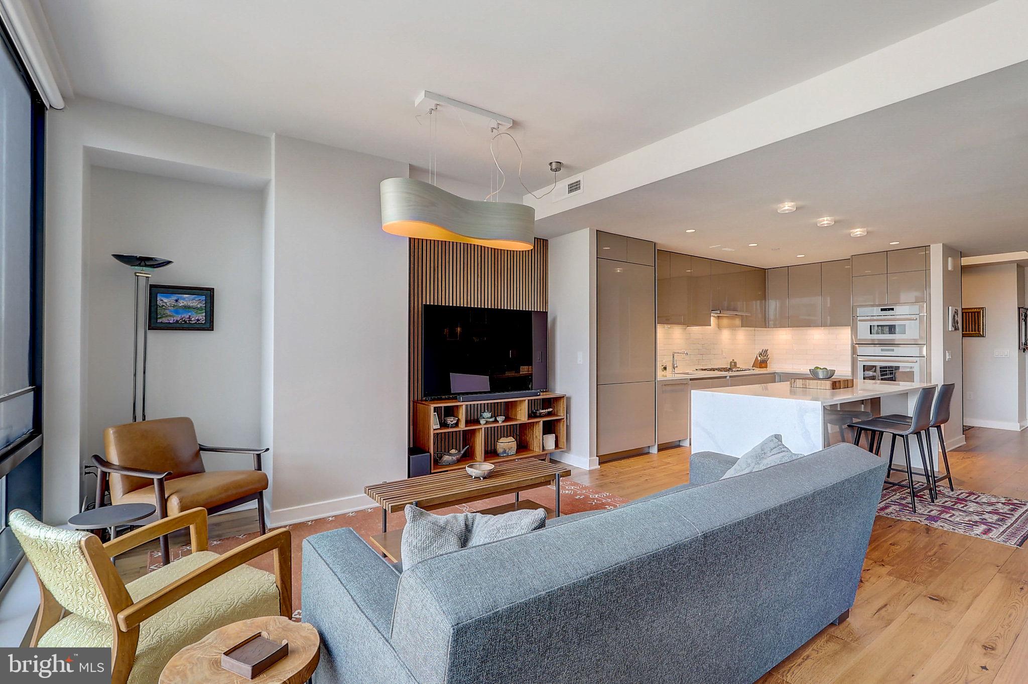 ROSSLYN - Residential