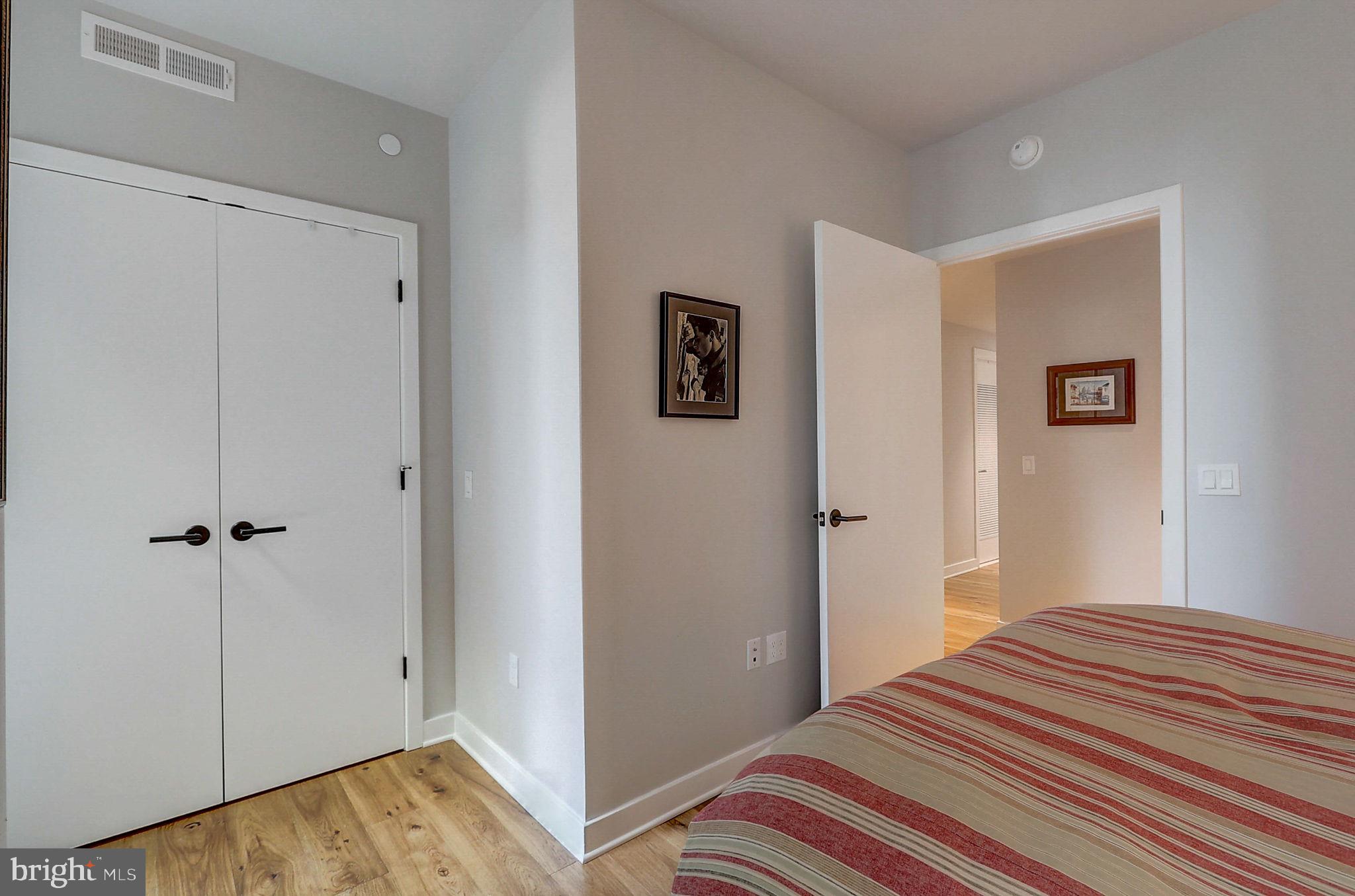 ROSSLYN - Residential