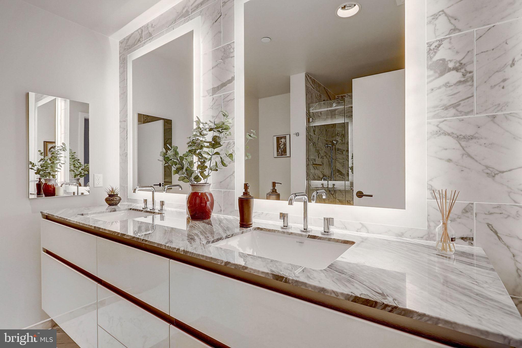 ROSSLYN - Residential