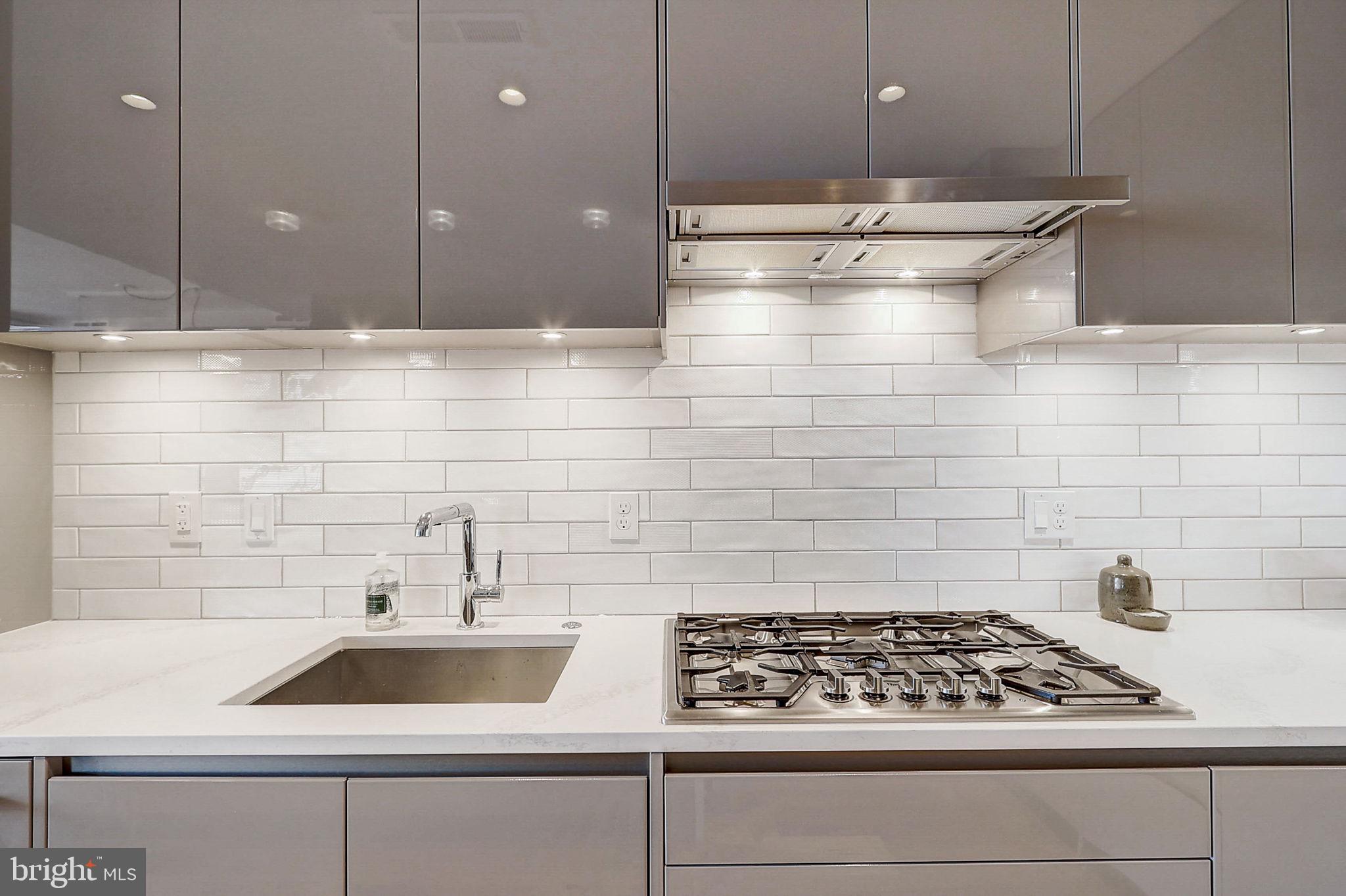 ROSSLYN - Residential