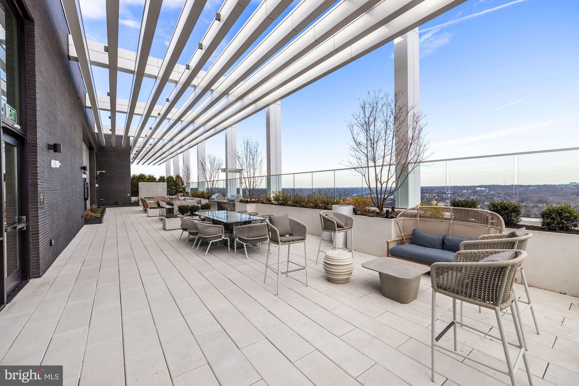 ROSSLYN - Residential