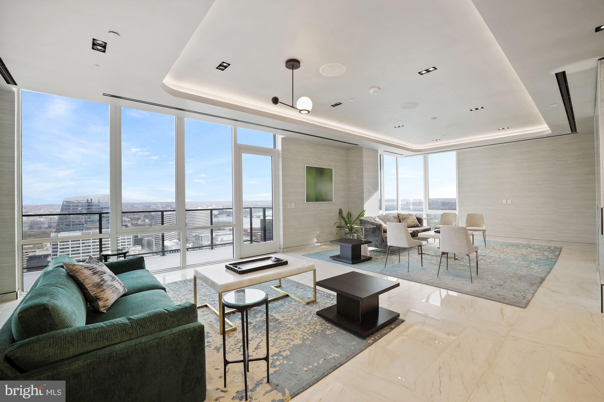 ROSSLYN - Residential