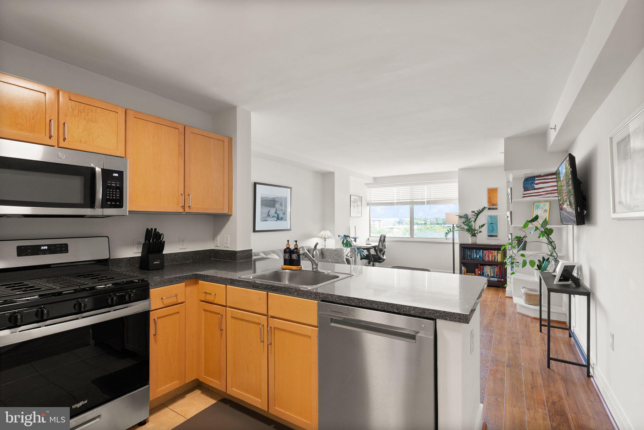 800 4TH STREET SW S712