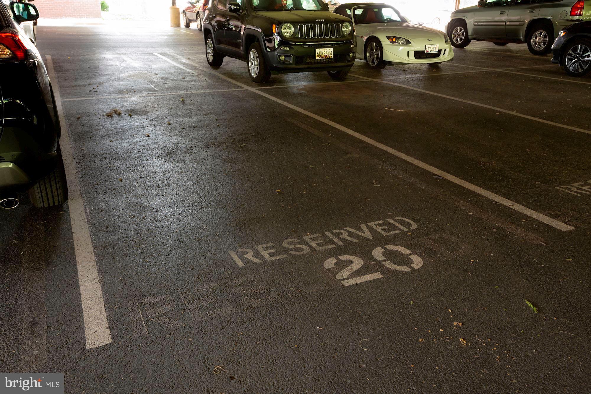 CHELSEA TOWERS - Residential