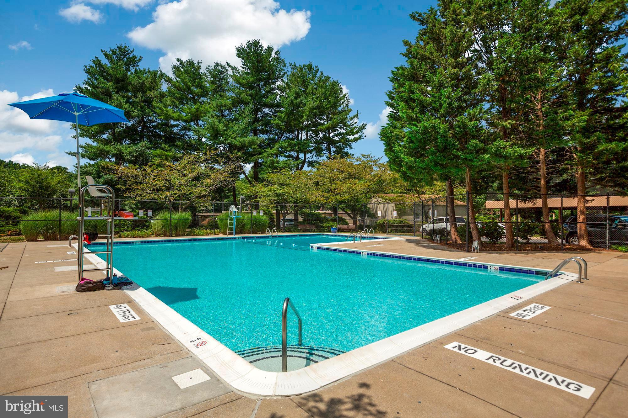 CHELSEA TOWERS - Residential