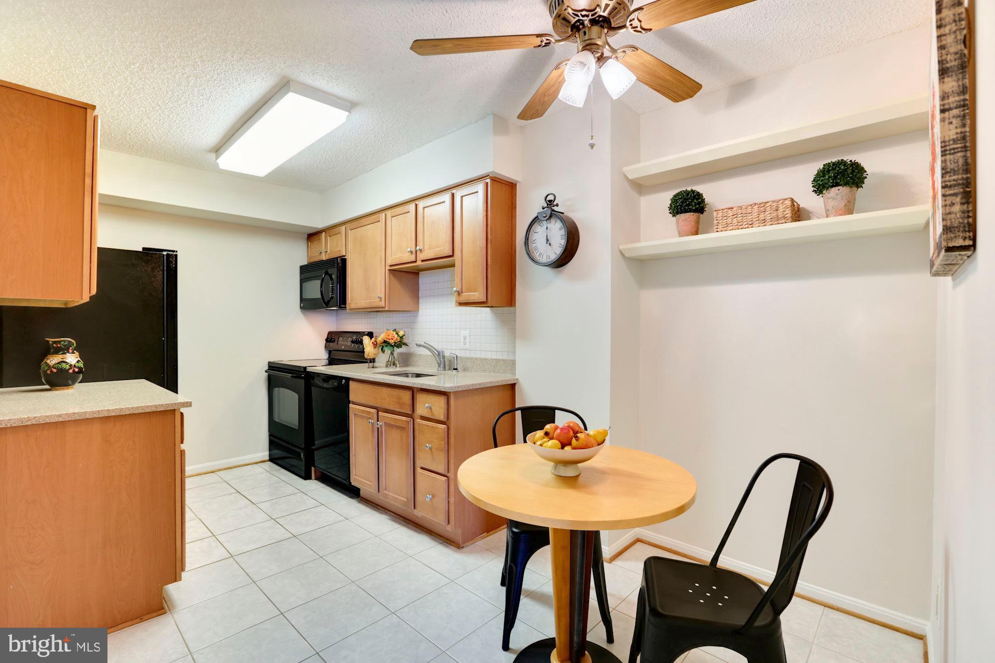 CHELSEA TOWERS - Residential