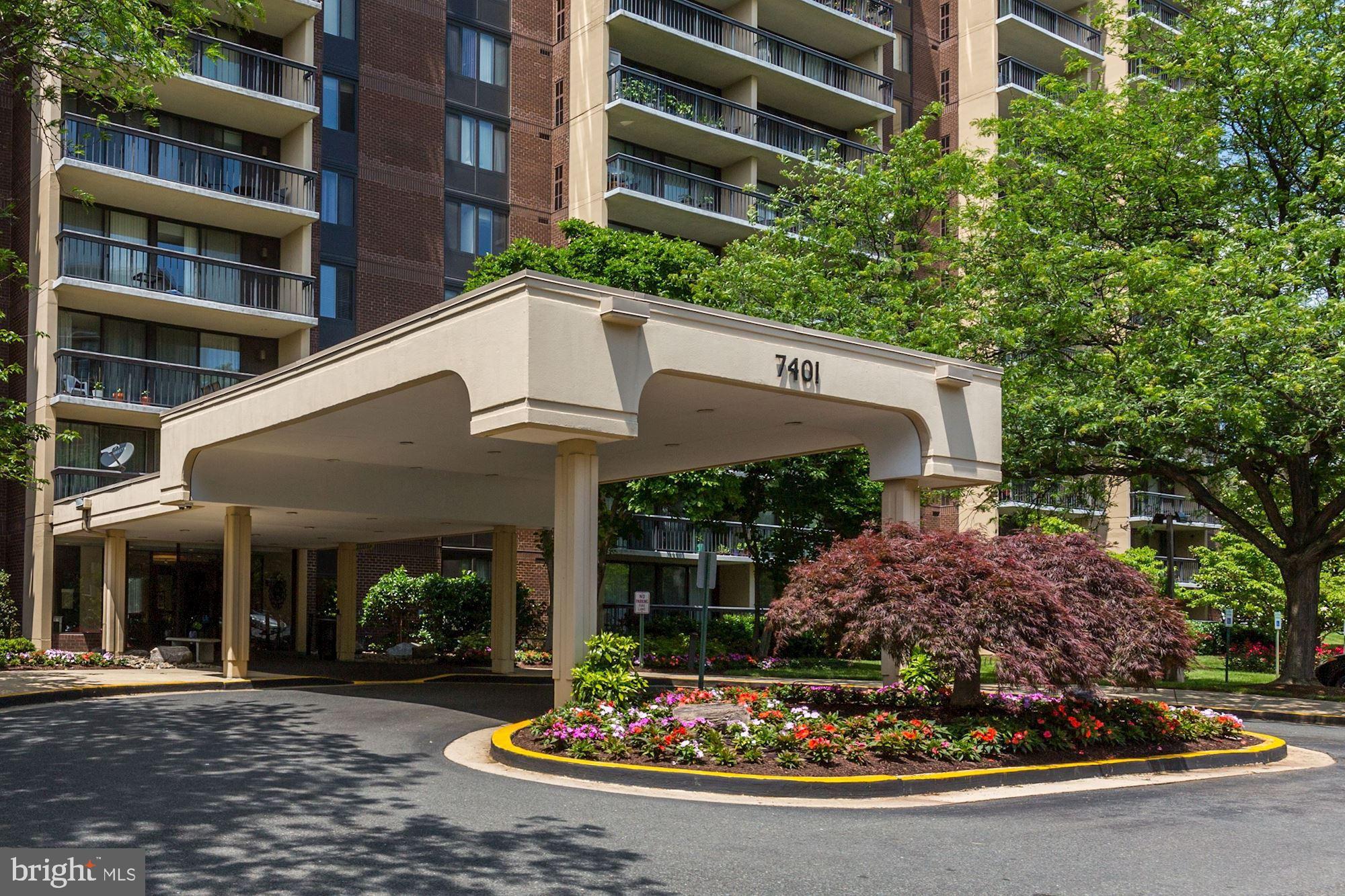 CHELSEA TOWERS - Residential