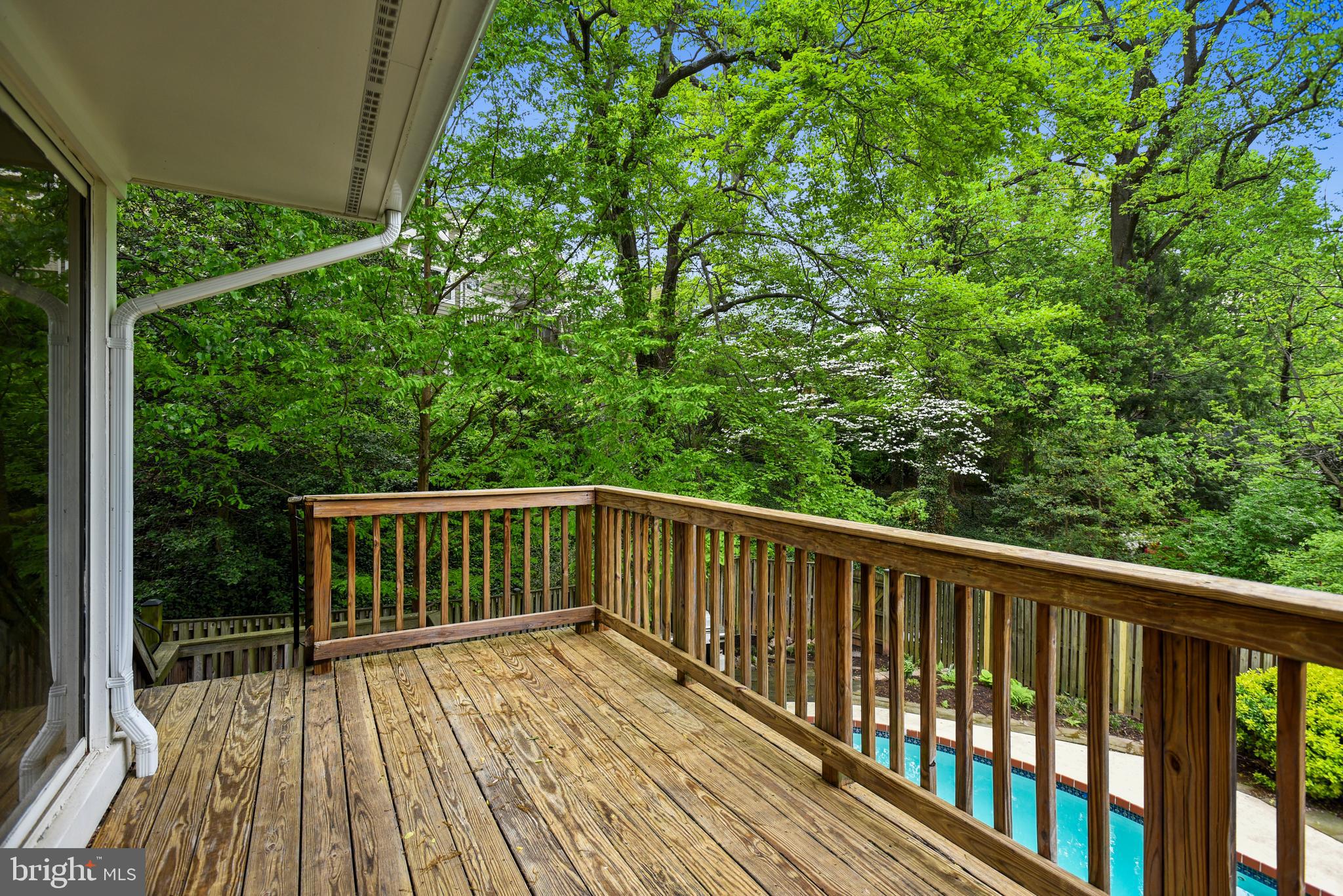 COUNTRY CLUB HILLS - Residential