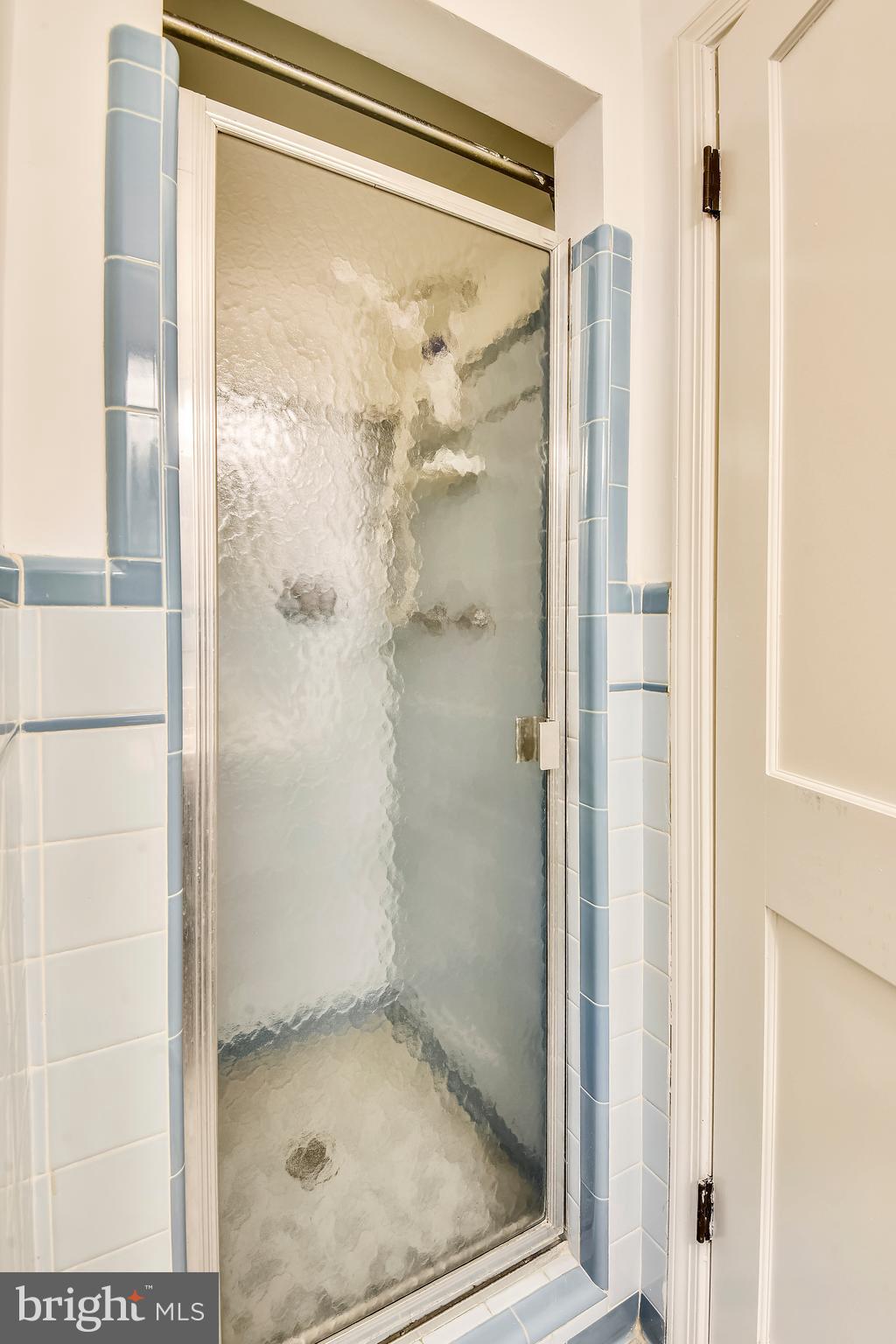 COUNTRY CLUB HILLS - Residential