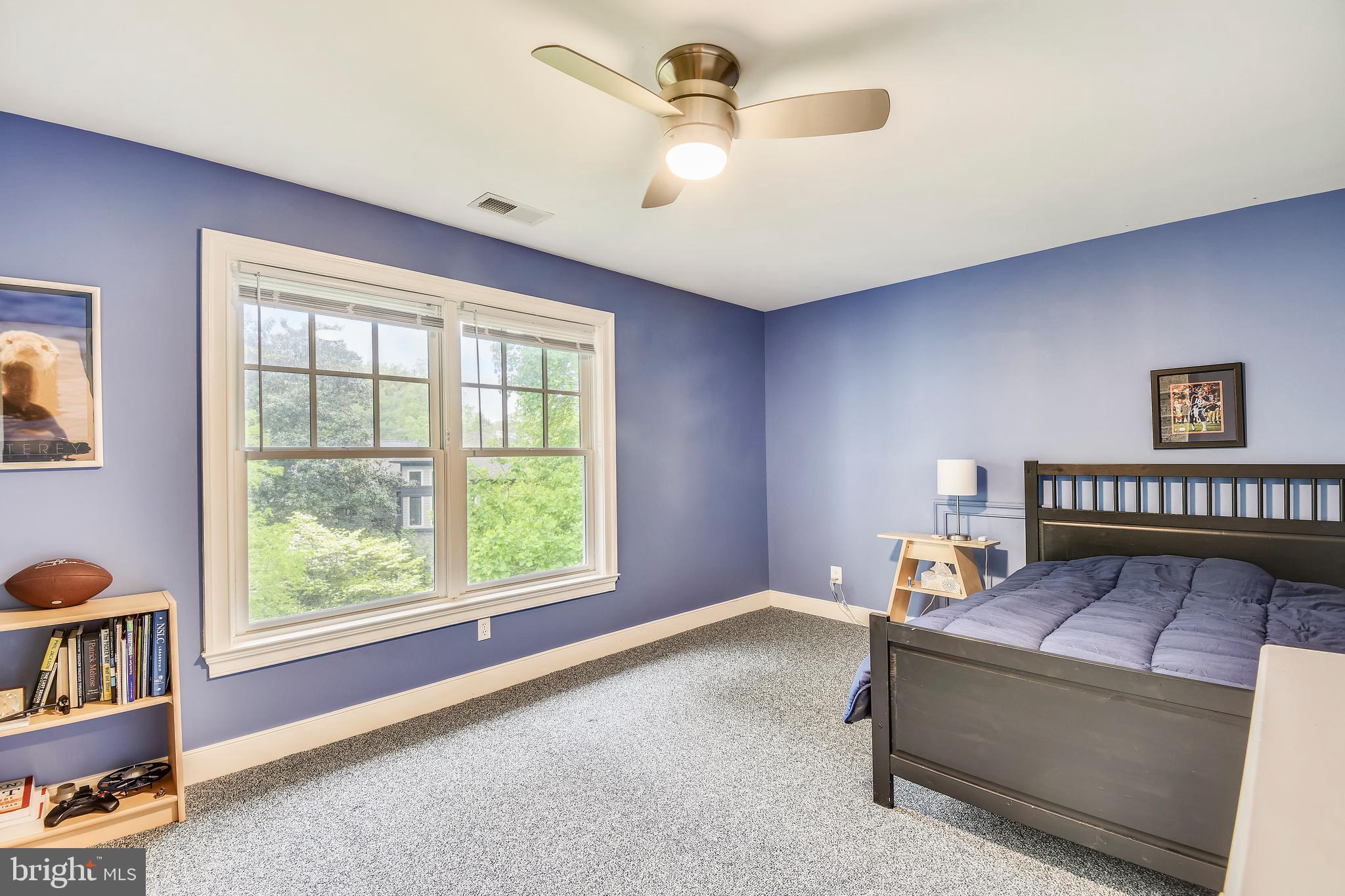 COUNTRY CLUB HILLS - Residential