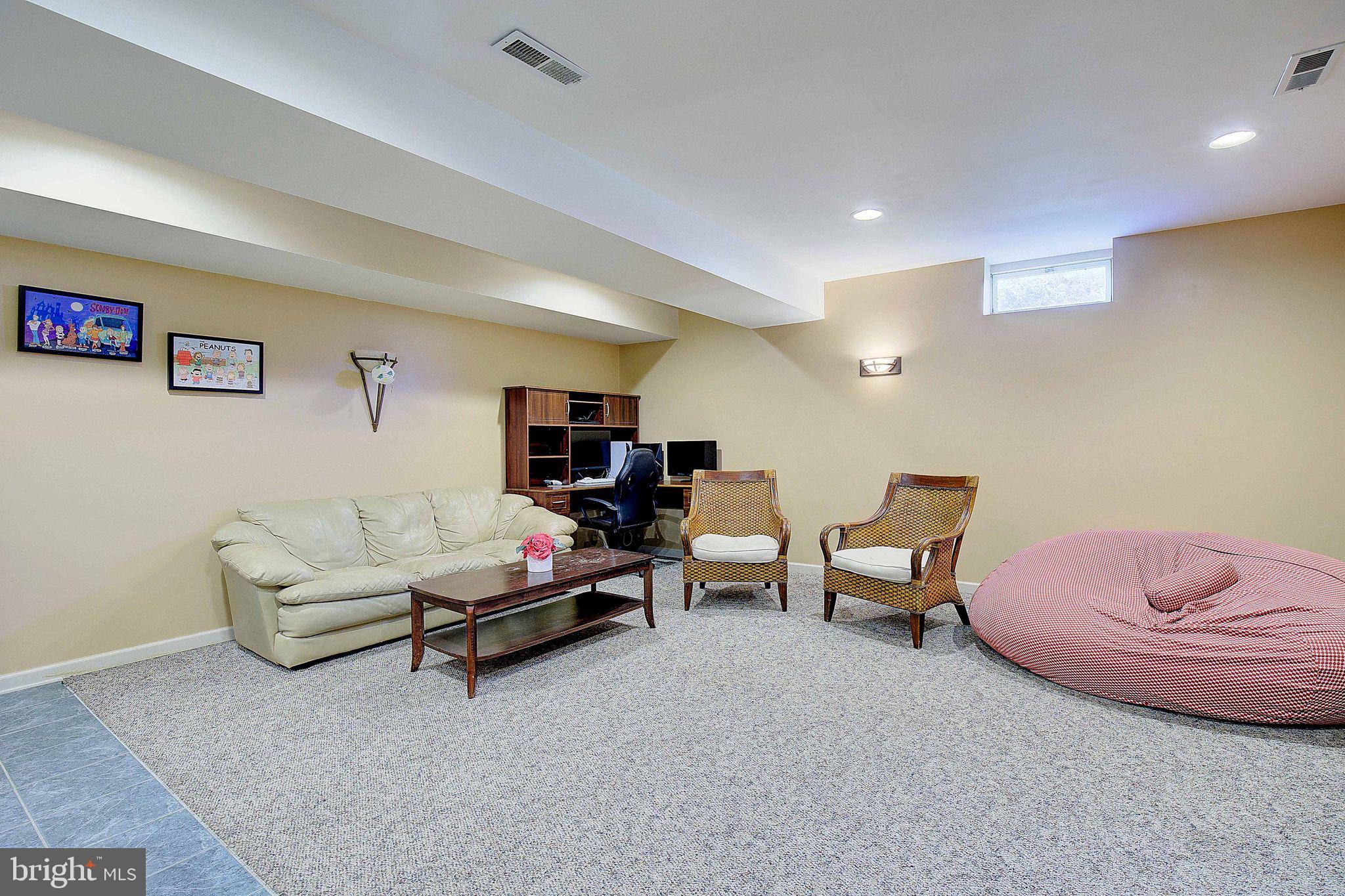 CLAIBORNE FIELDS - Residential