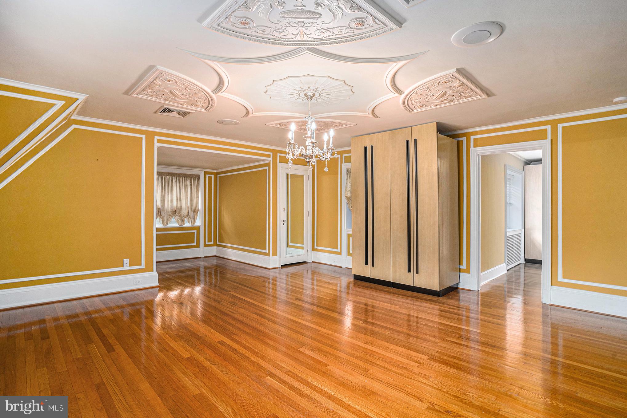 JENKINTOWN MANOR - Residential