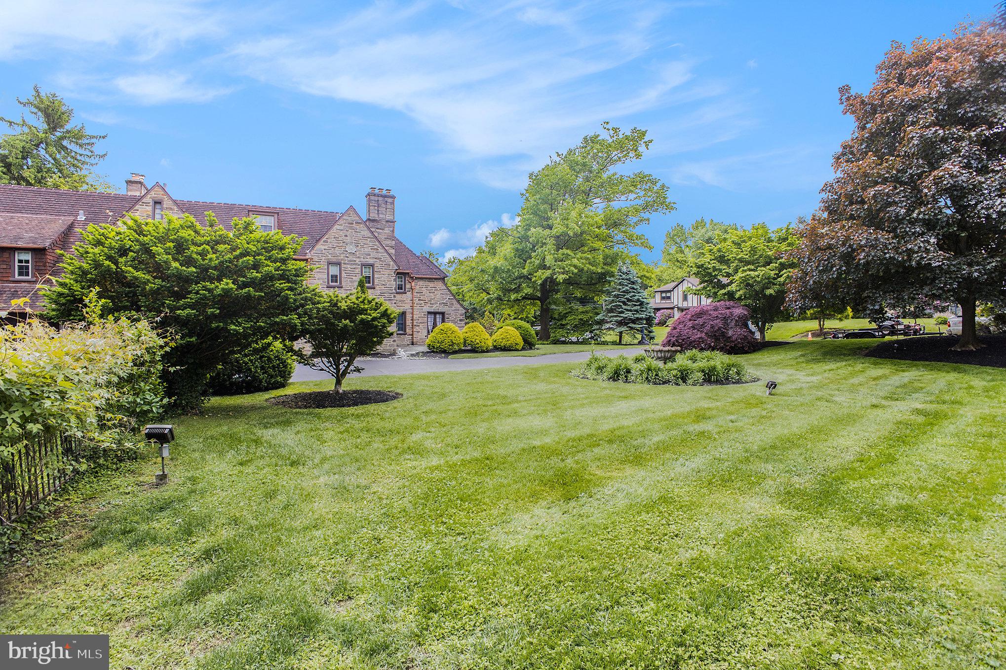 JENKINTOWN MANOR - Residential