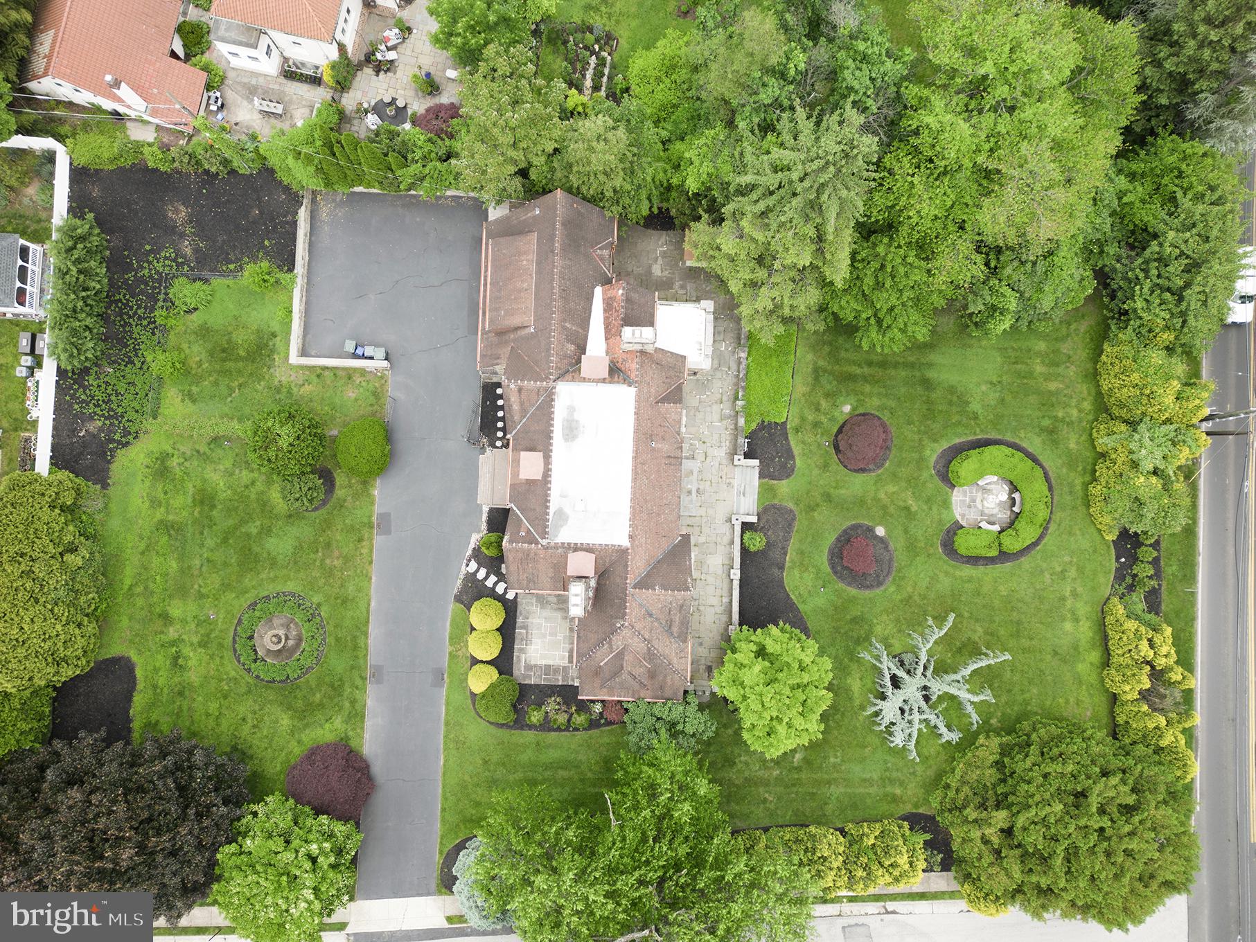 JENKINTOWN MANOR - Residential