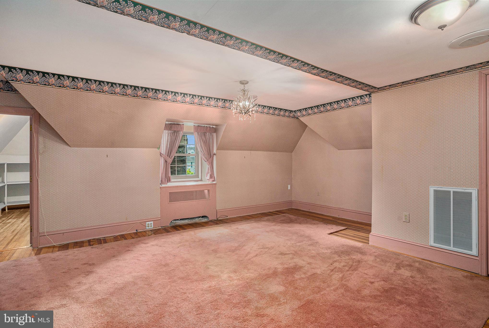 JENKINTOWN MANOR - Residential