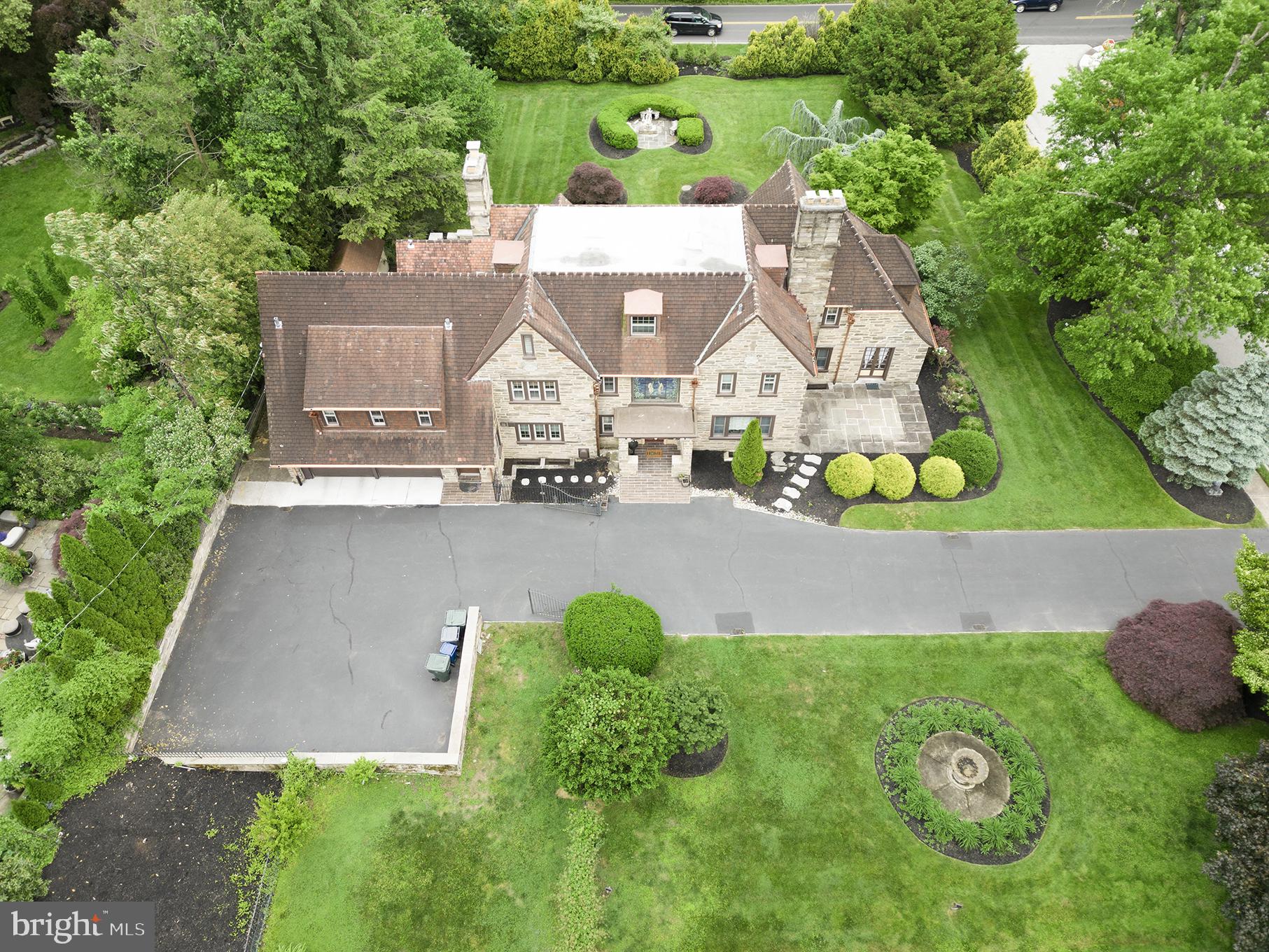 JENKINTOWN MANOR - Residential