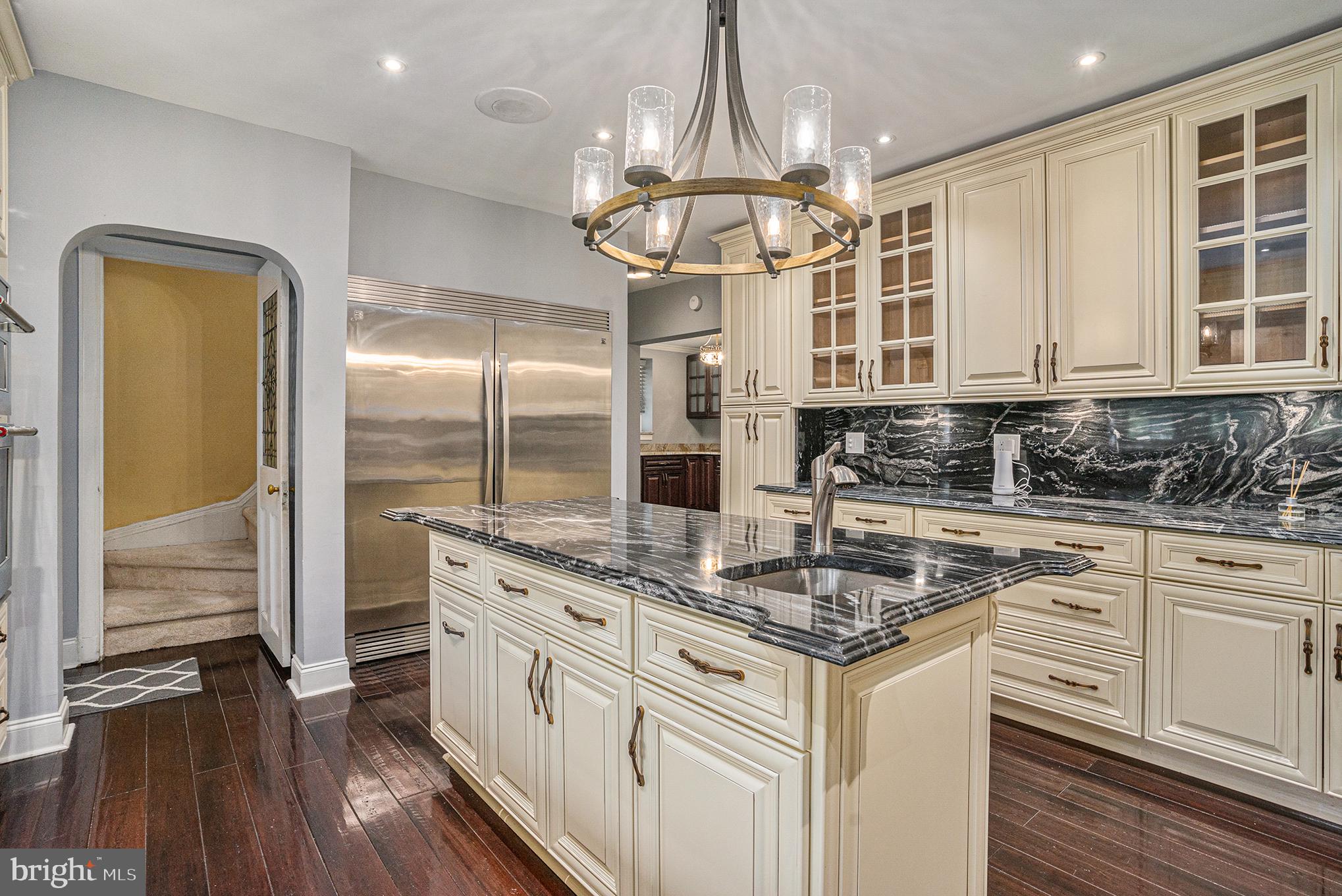 JENKINTOWN MANOR - Residential