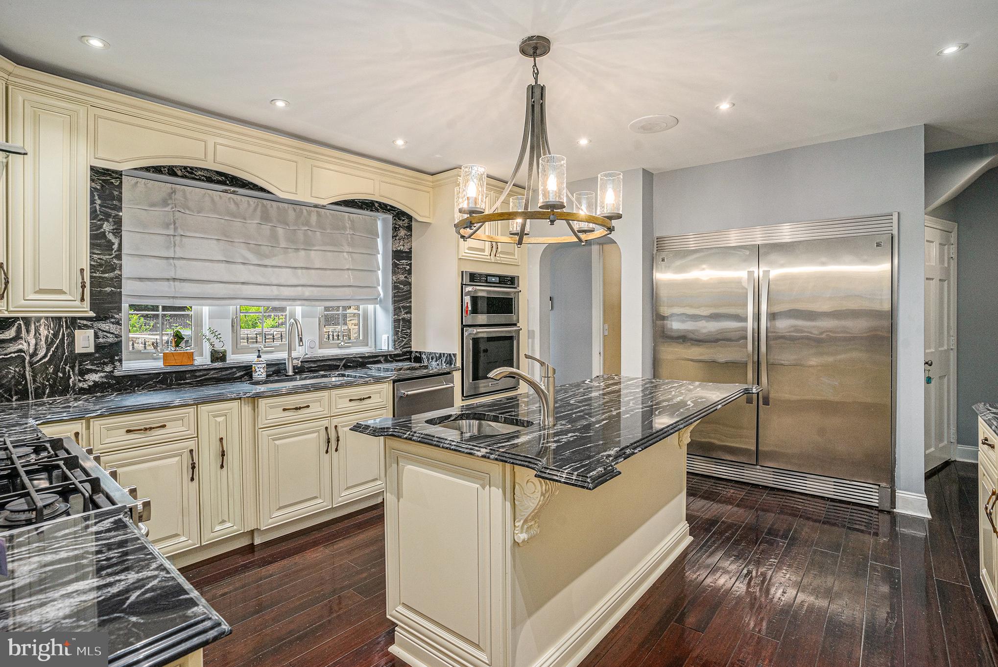 JENKINTOWN MANOR - Residential