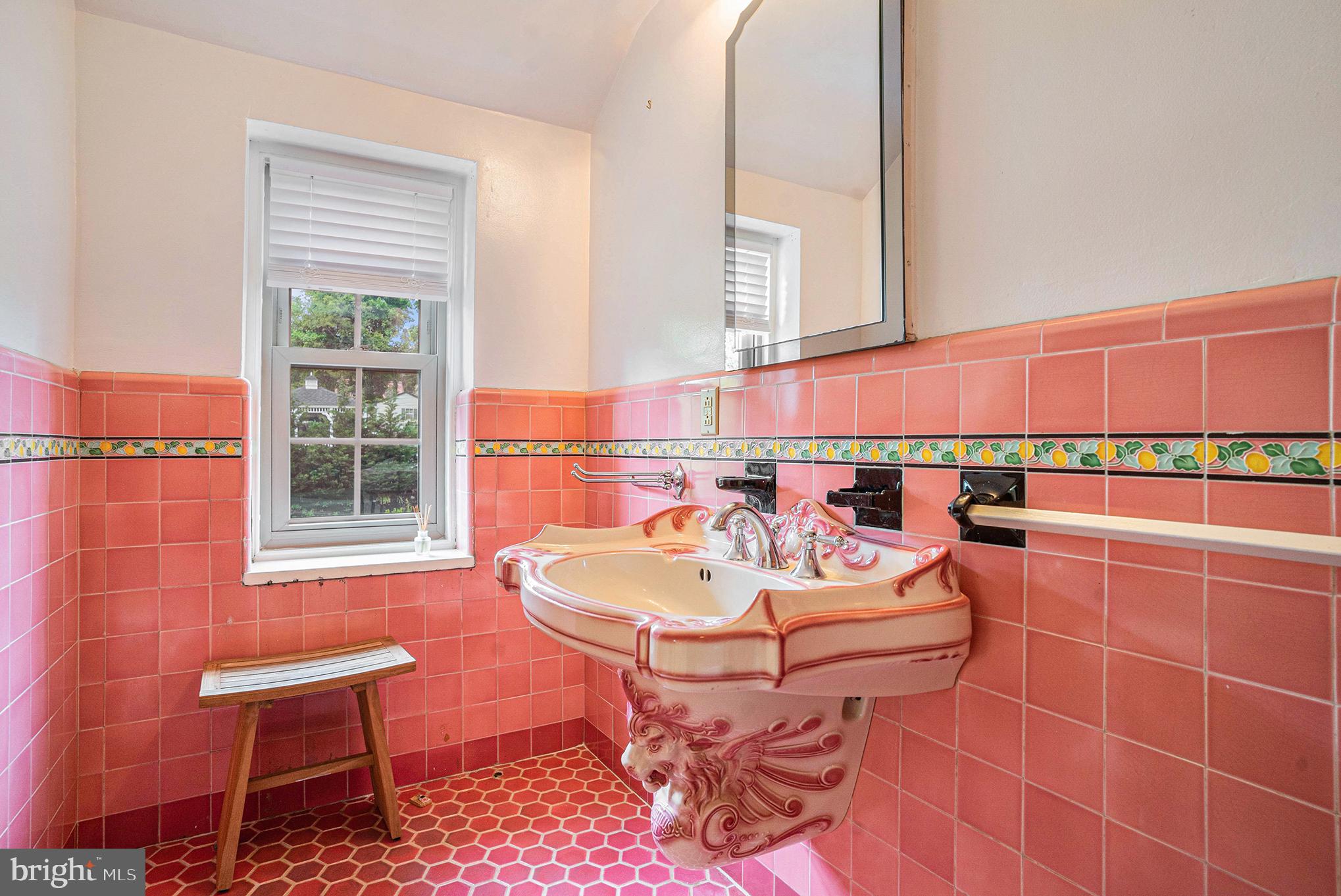 JENKINTOWN MANOR - Residential