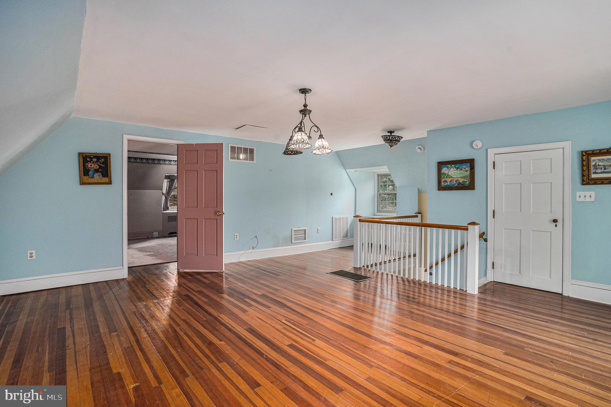 JENKINTOWN MANOR - Residential