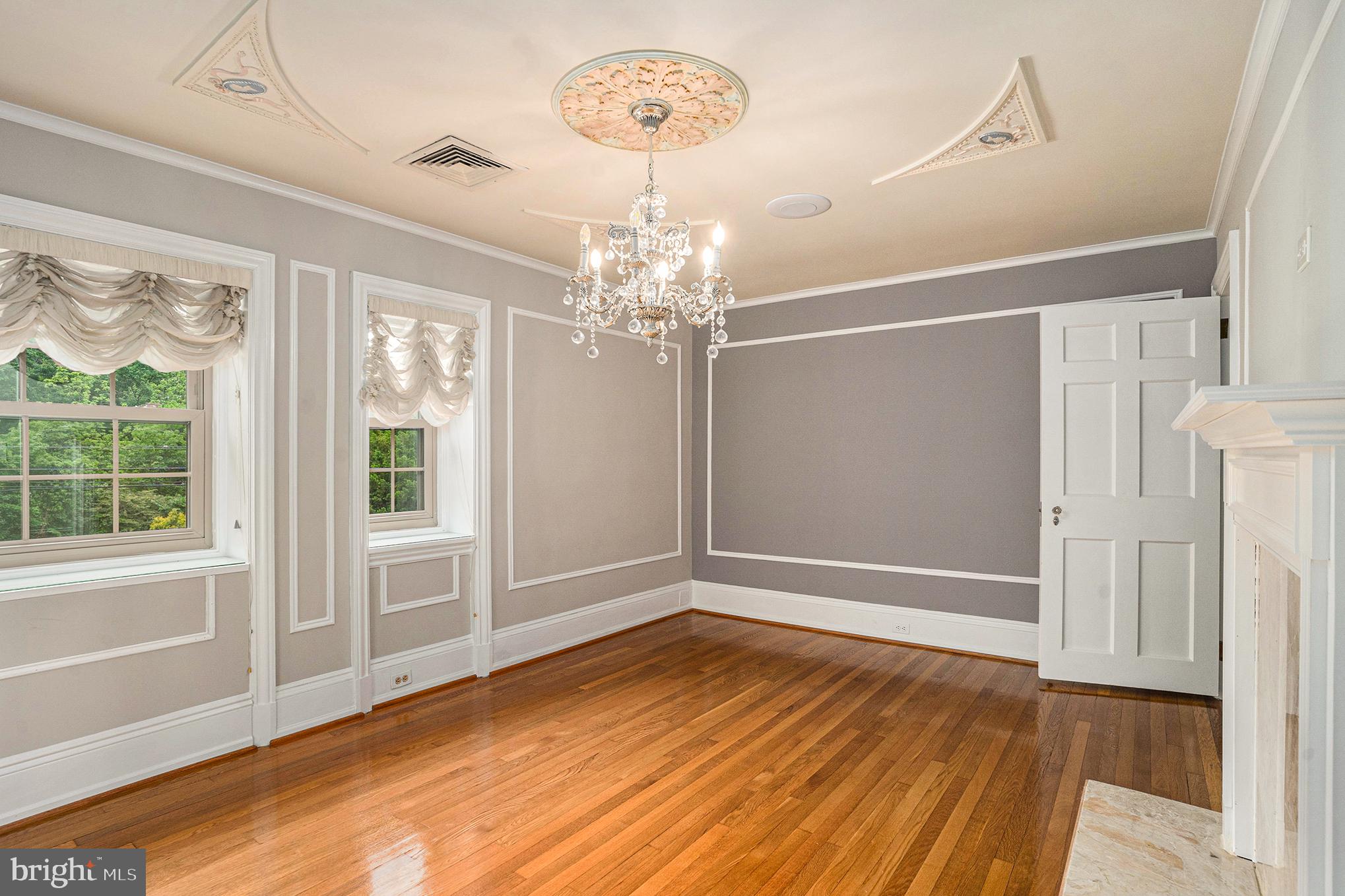 JENKINTOWN MANOR - Residential