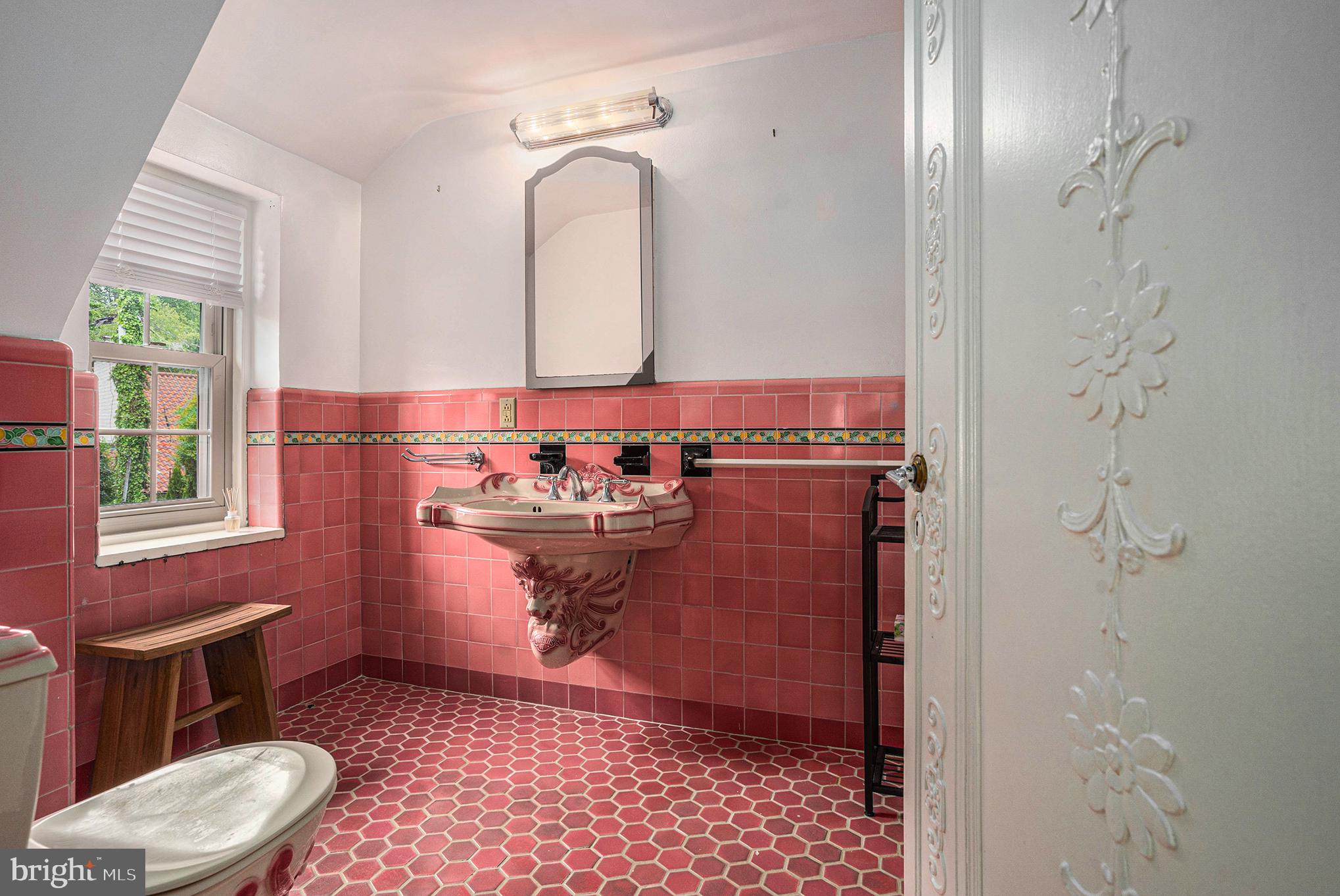 JENKINTOWN MANOR - Residential