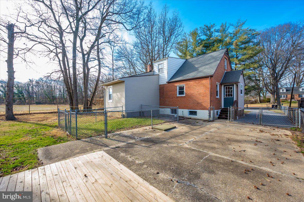 BELTSVILLE - Residential