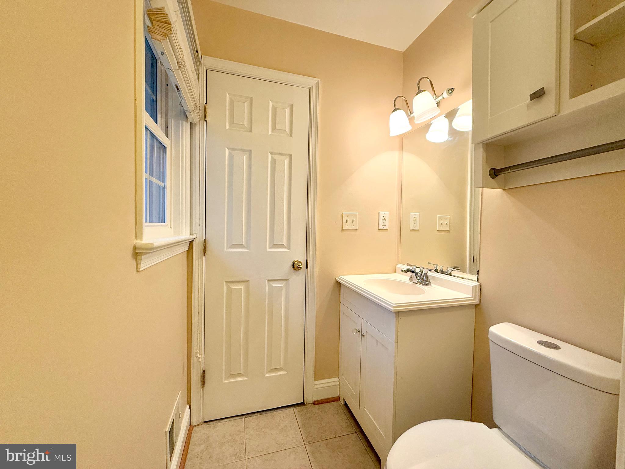 LAKEVIEW ESTATES - Residential