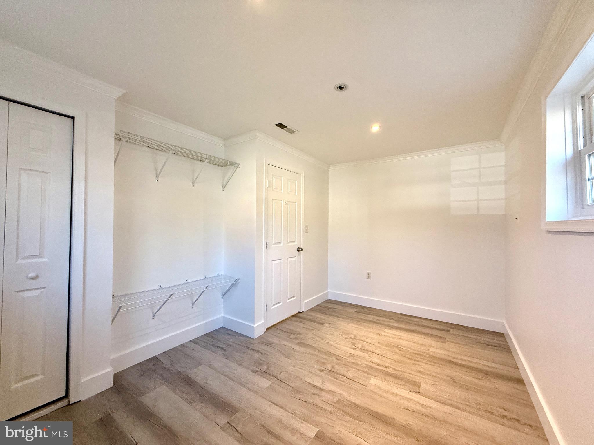 LAKEVIEW ESTATES - Residential