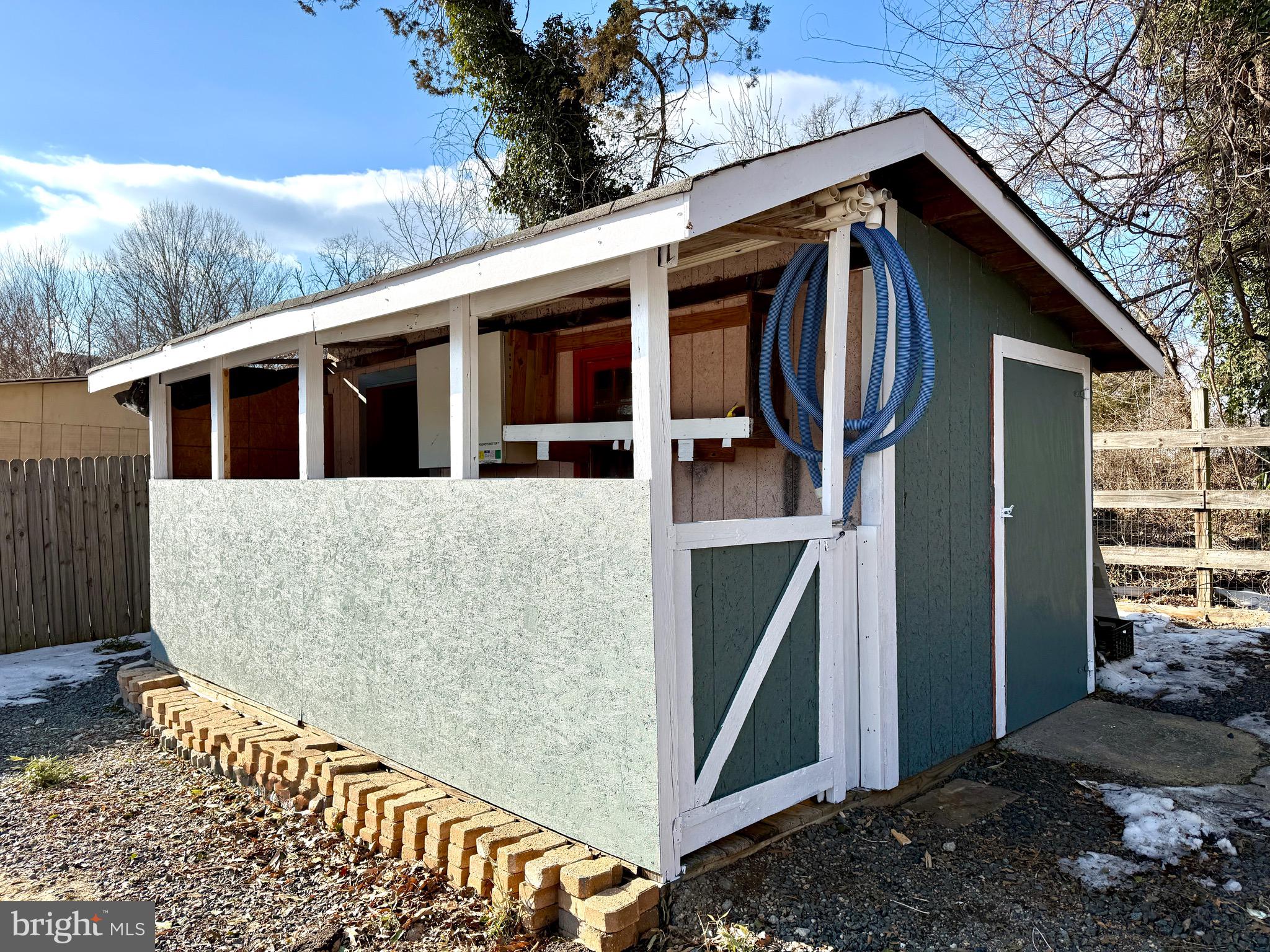 LAKEVIEW ESTATES - Residential