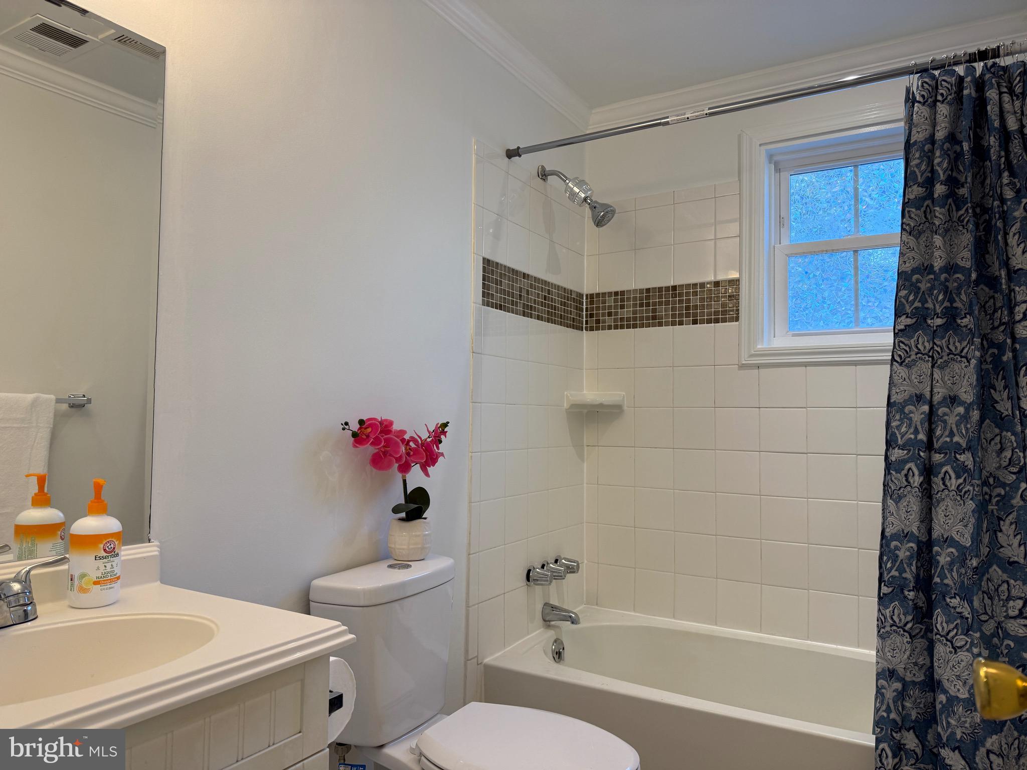 LAKEVIEW ESTATES - Residential