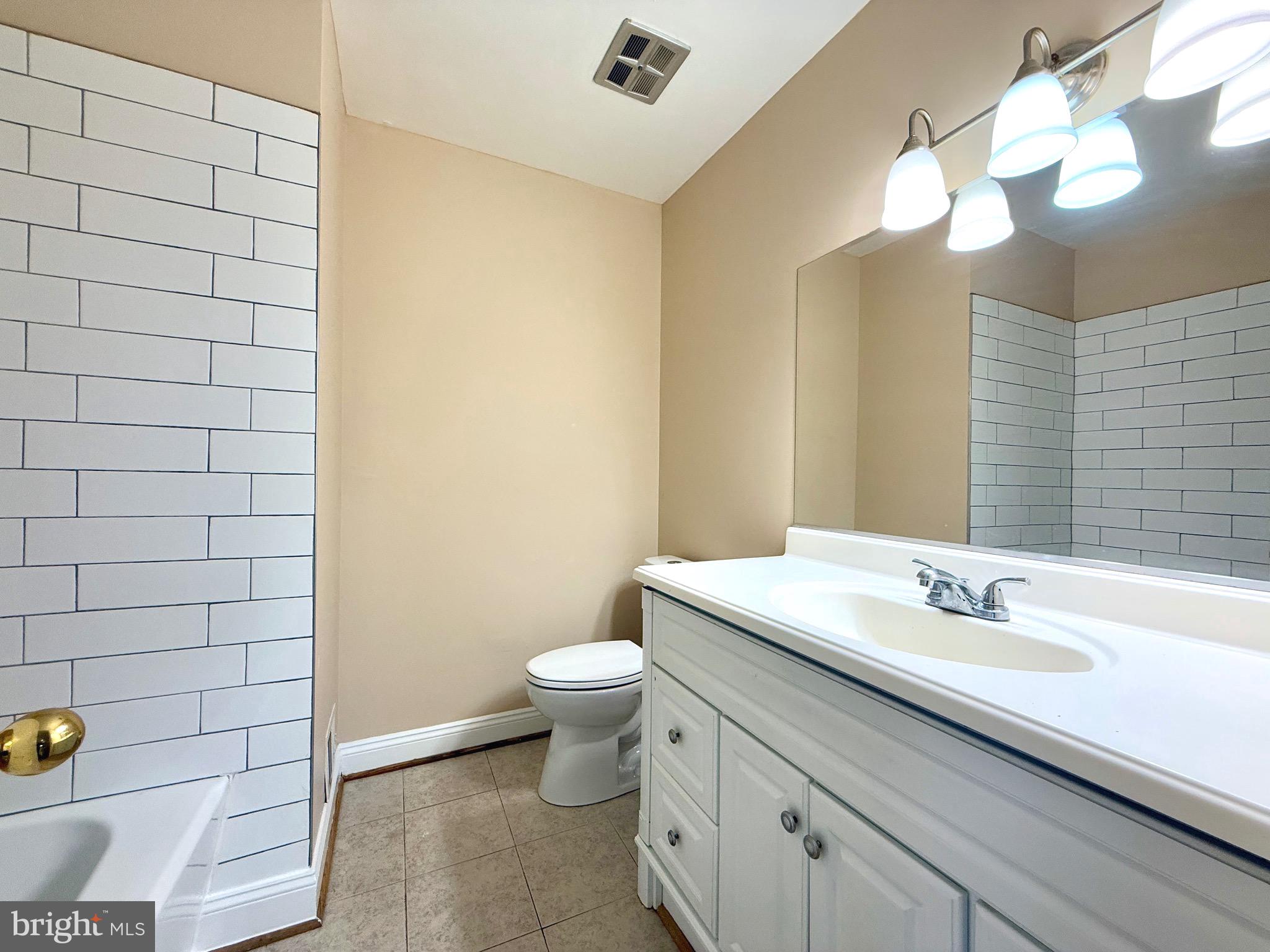 LAKEVIEW ESTATES - Residential