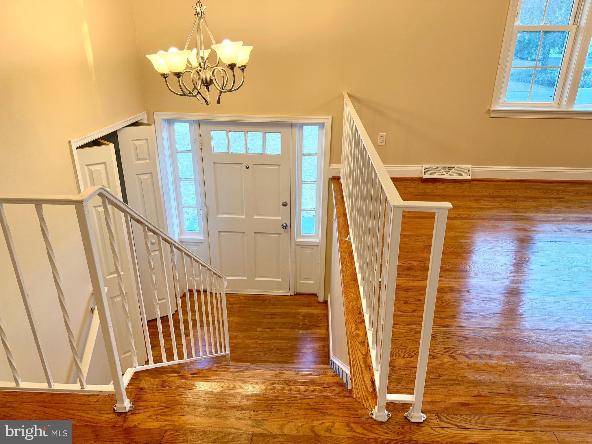 LAKEVIEW ESTATES - Residential