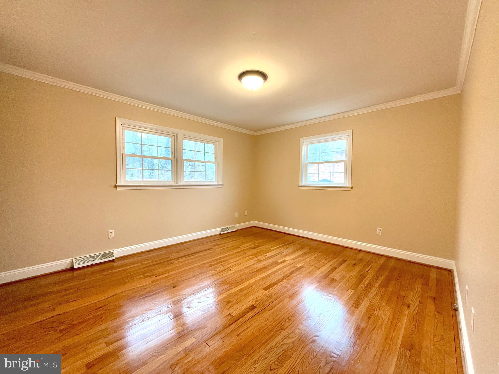 LAKEVIEW ESTATES - Residential