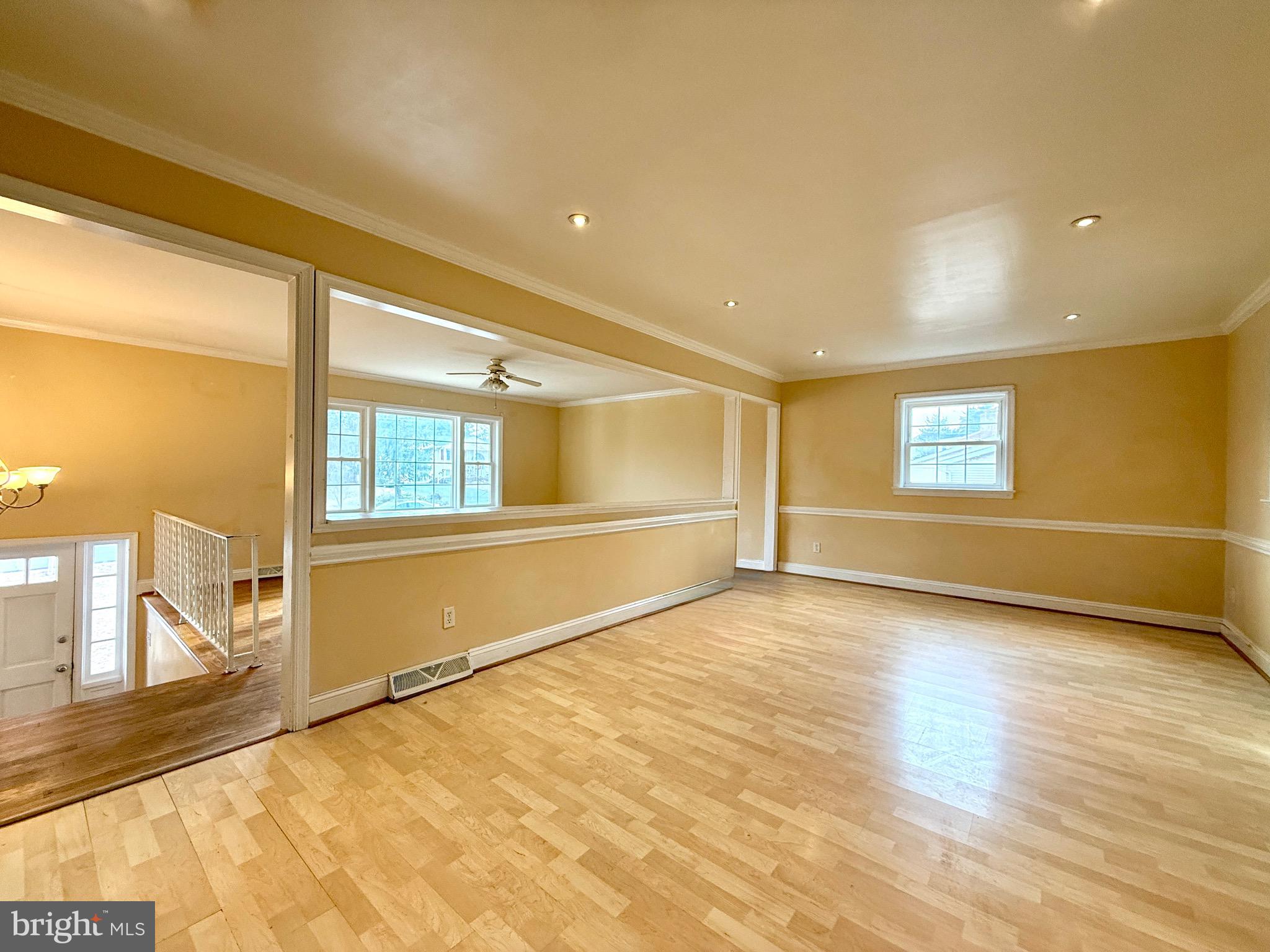 LAKEVIEW ESTATES - Residential