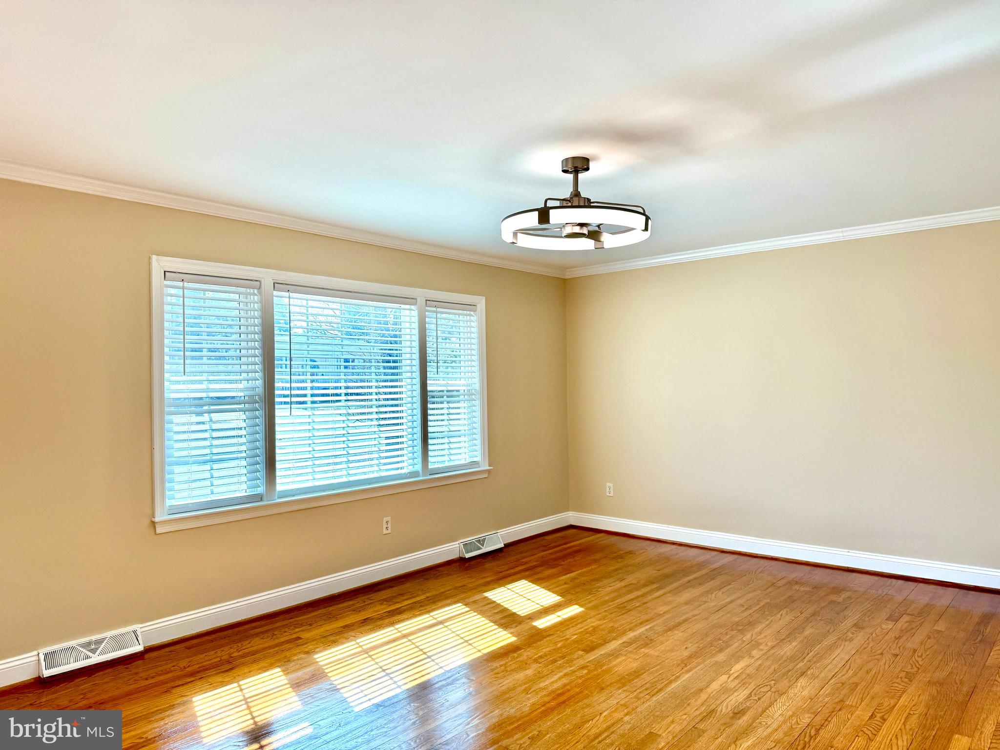 LAKEVIEW ESTATES - Residential