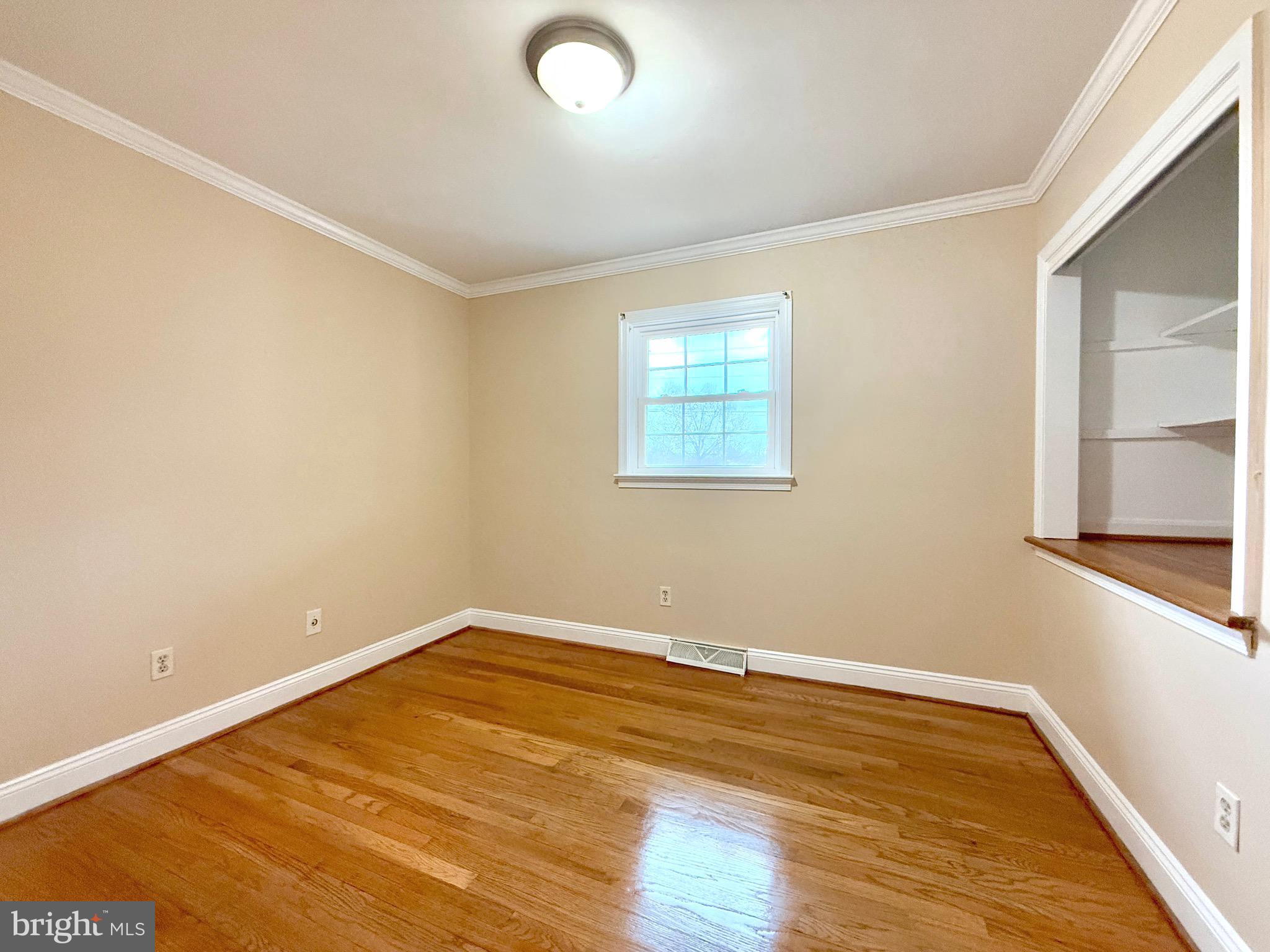 LAKEVIEW ESTATES - Residential