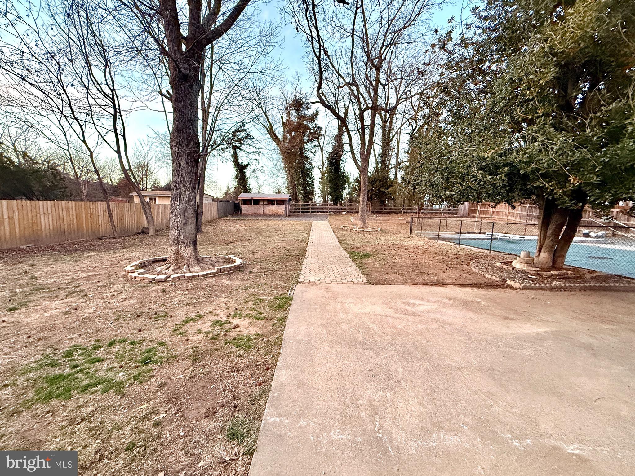 LAKEVIEW ESTATES - Residential