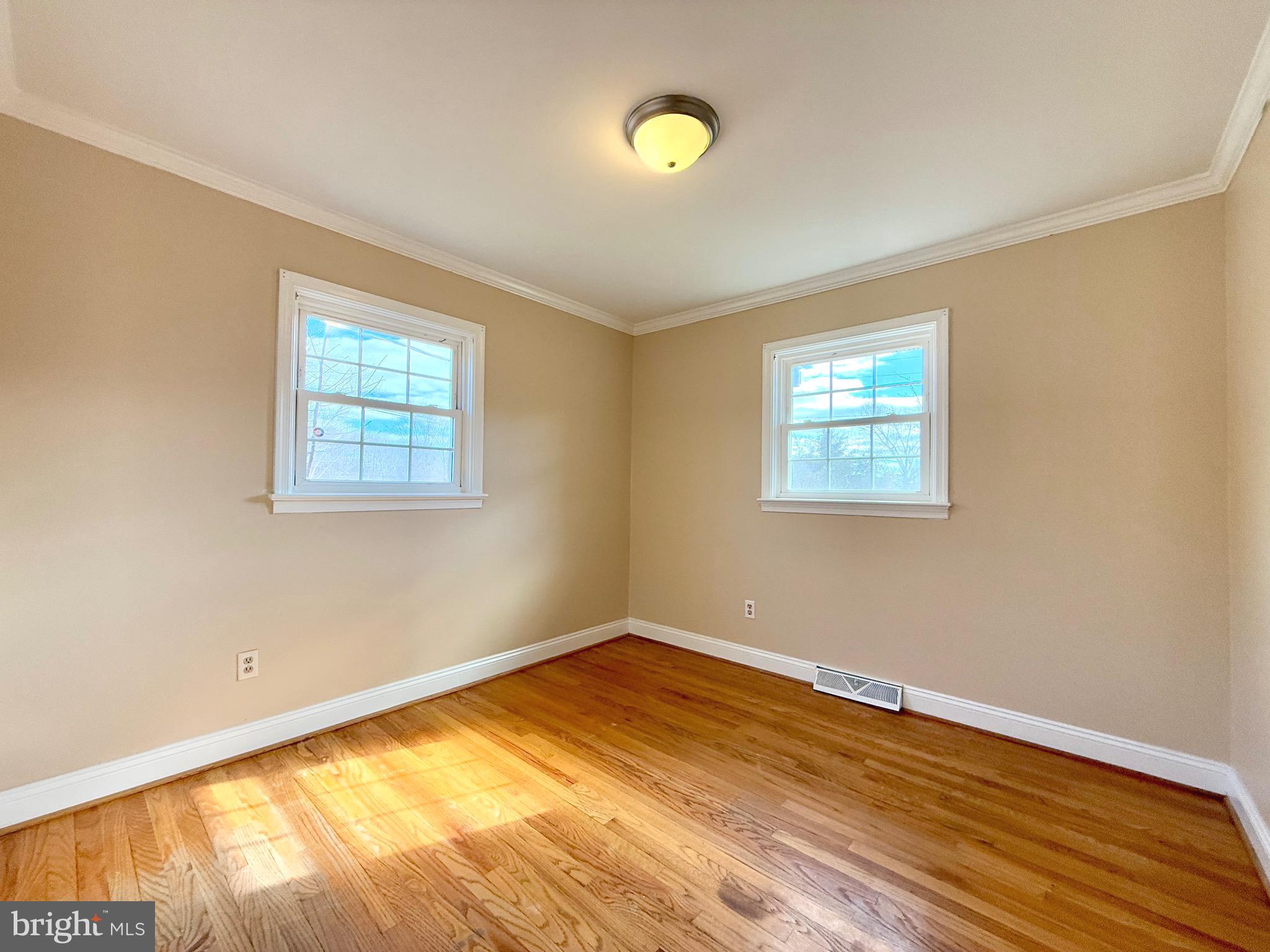 LAKEVIEW ESTATES - Residential