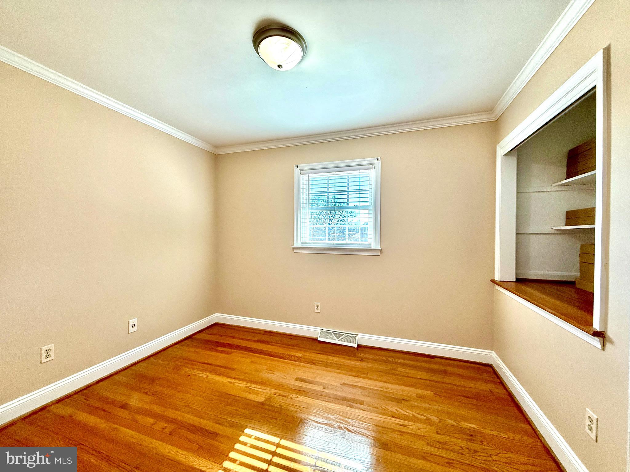 LAKEVIEW ESTATES - Residential